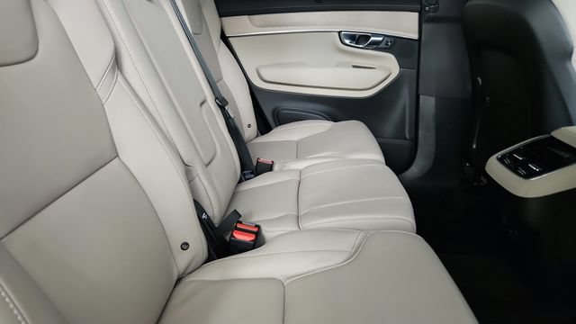 Certified 2026 Volvo XC90 B6 Ultra w/ Protection Package AWD/4WD image 36