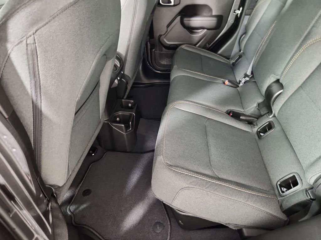 New 2025 Jeep Gladiator Sport AWD/4WD image 8