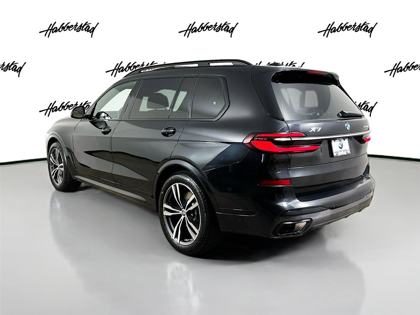 Used 2023 BMW X7 xDrive40i w/ M Sport Package image 7