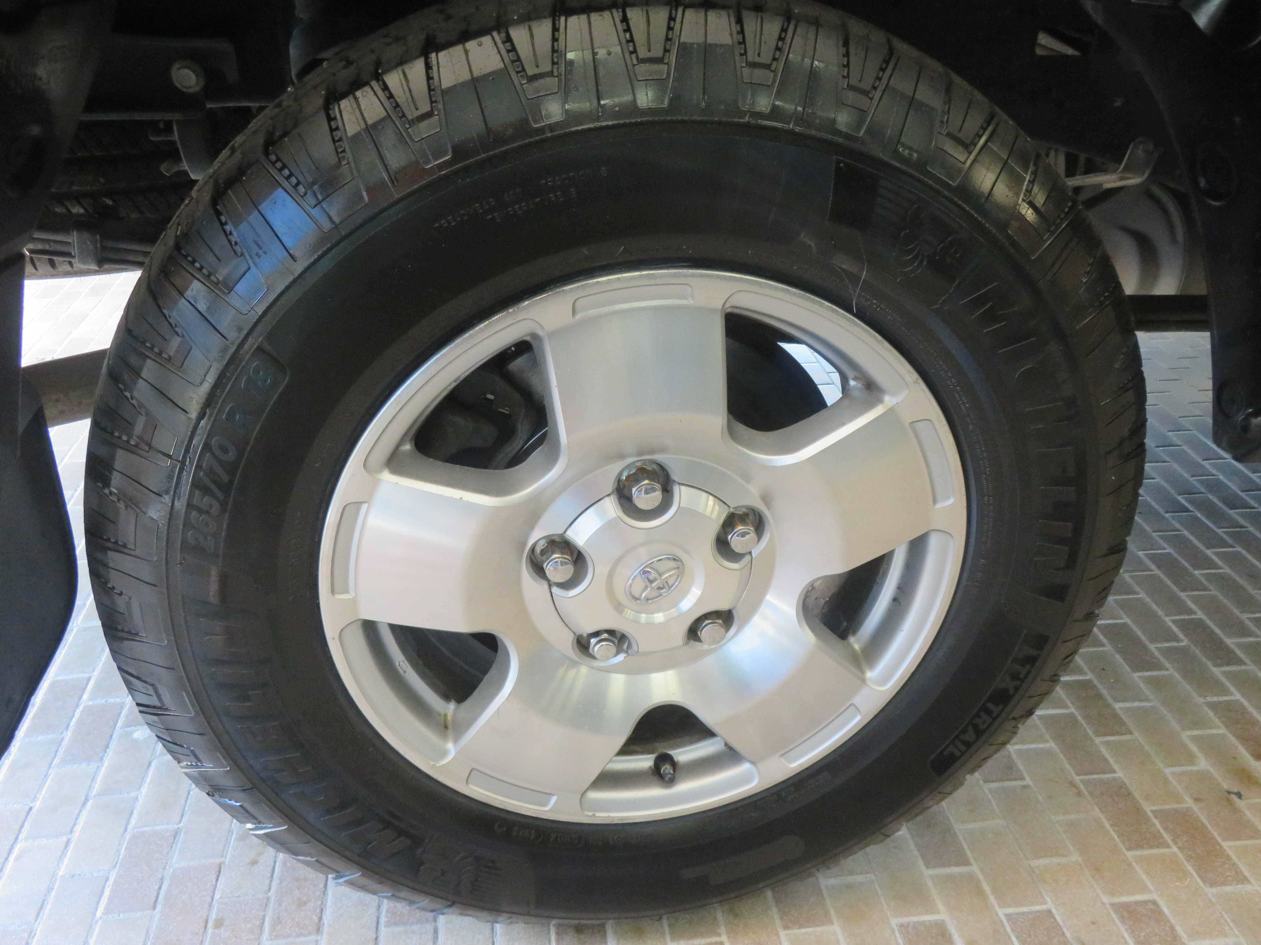 Used 2012 Toyota Tundra 4x4 Double Cab w/ Tow Pkg image 9
