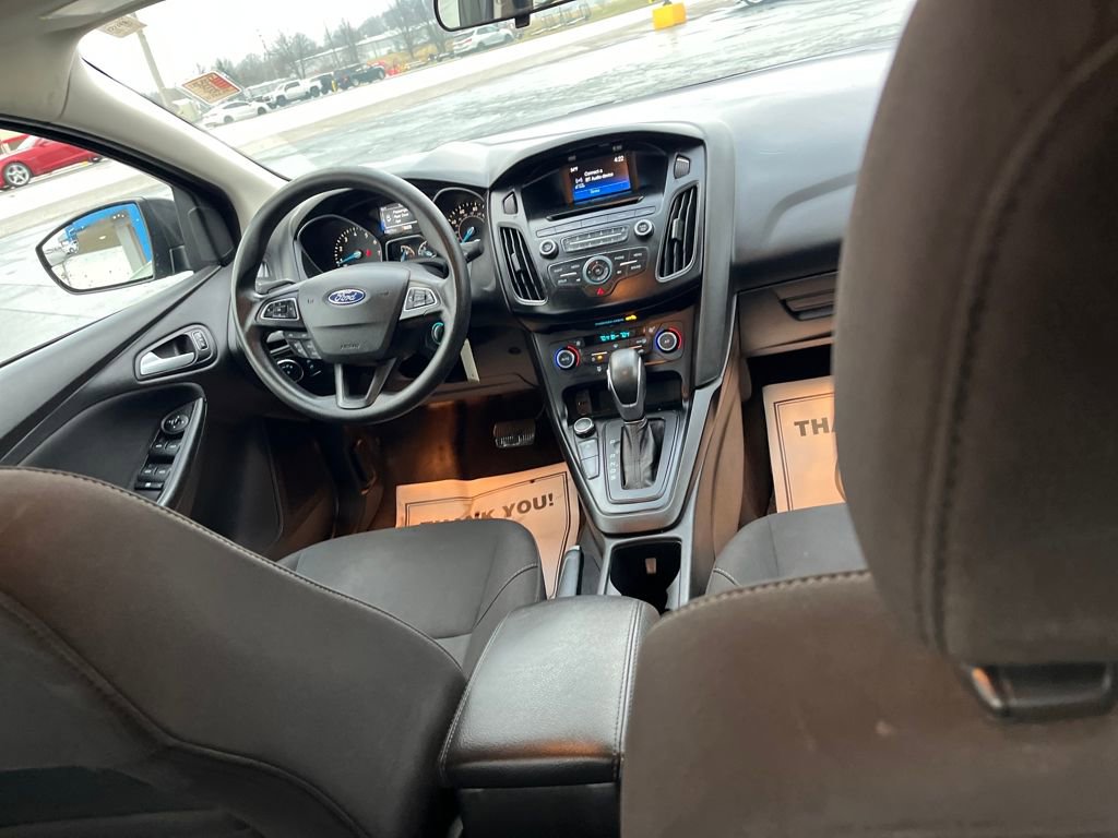 Used 2017 Ford Focus SE image 25