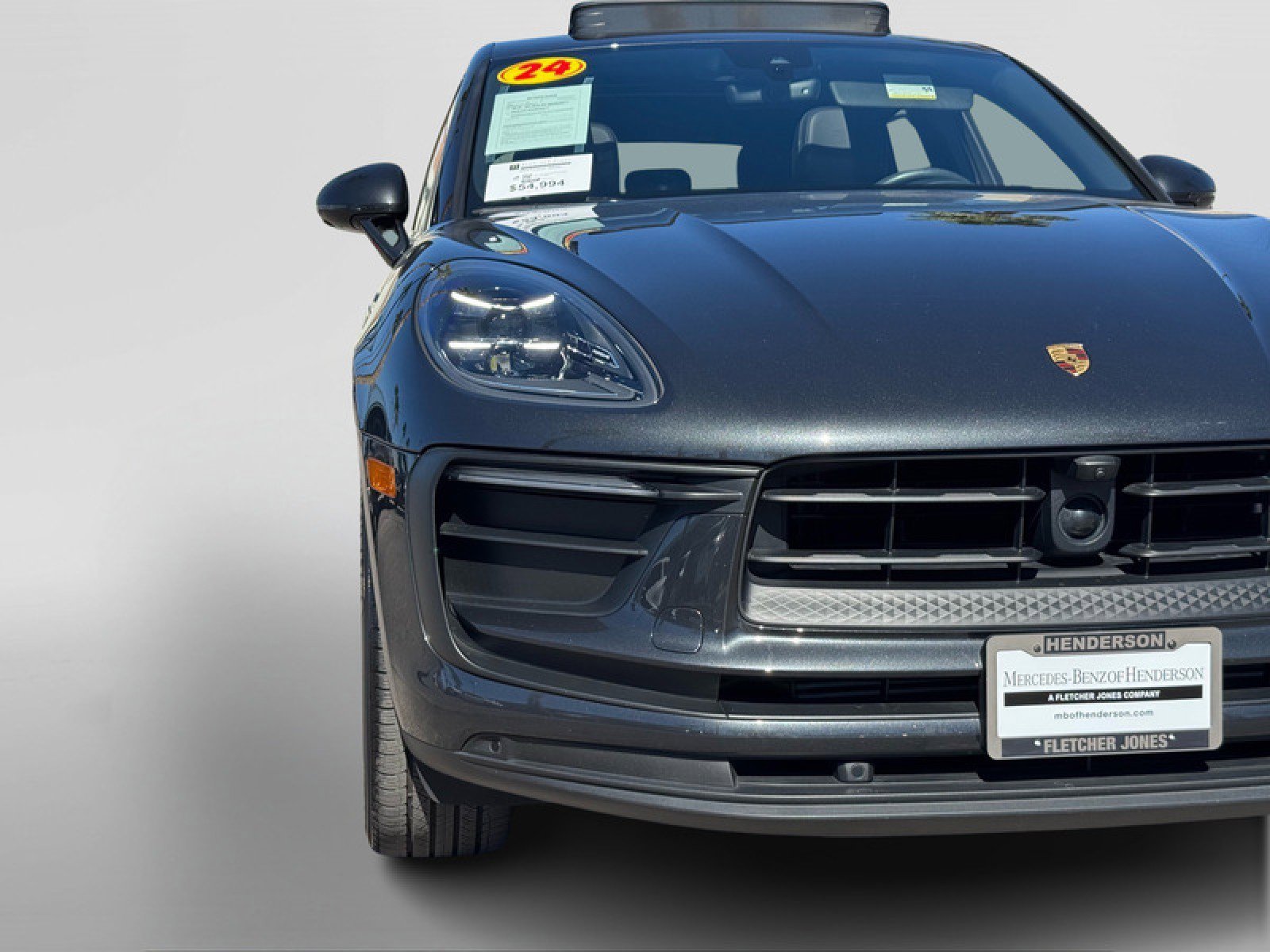 Used 2024 Porsche Macan image 11