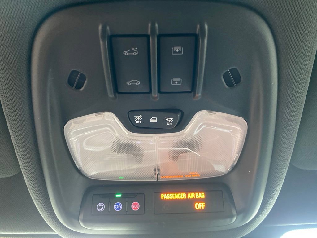 Used 2023 Chevrolet TrailBlazer RS w/ Sun and Liftgate Package FWD image 27