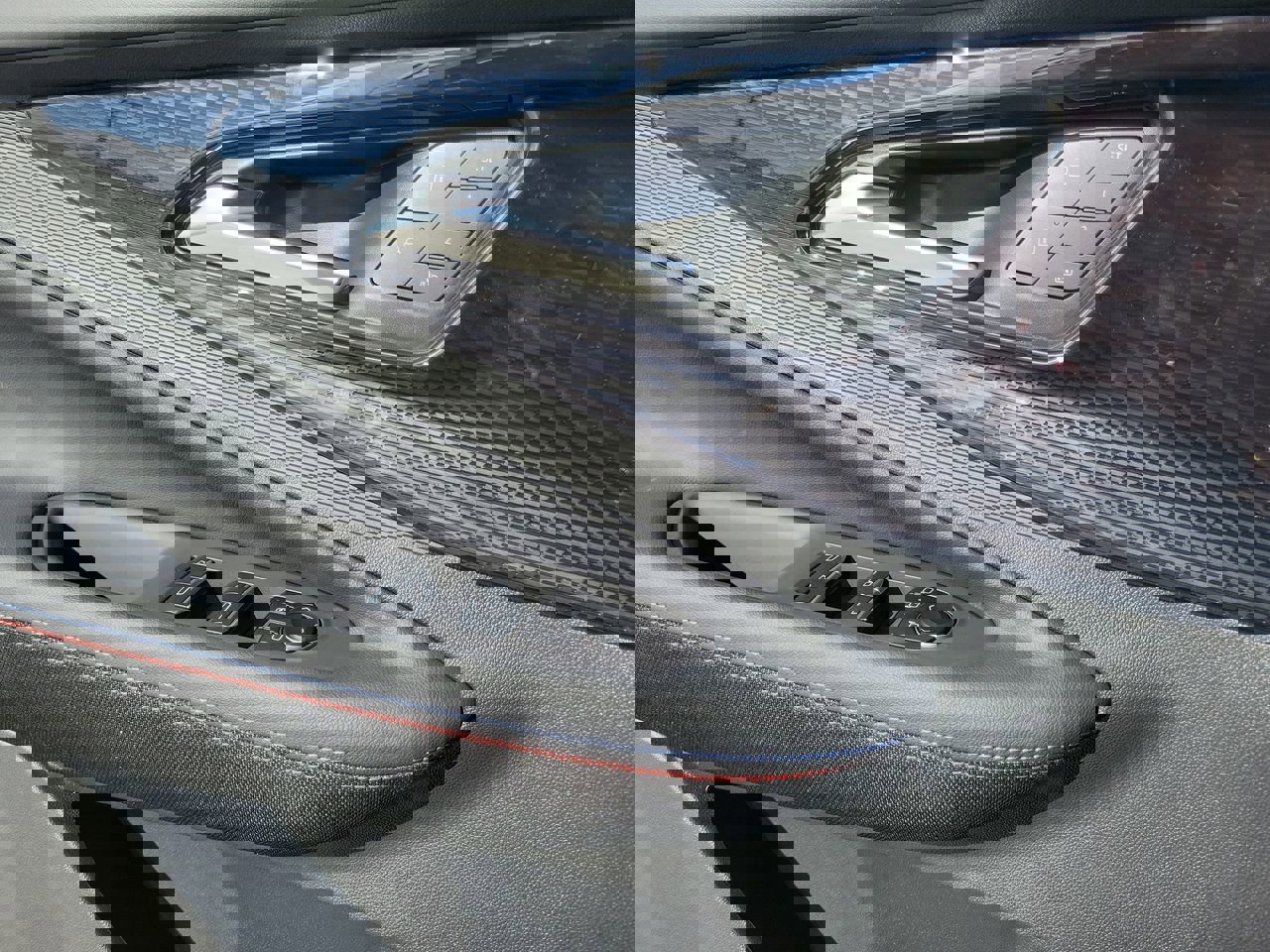 New 2026 Chevrolet Blazer EV RS image 68