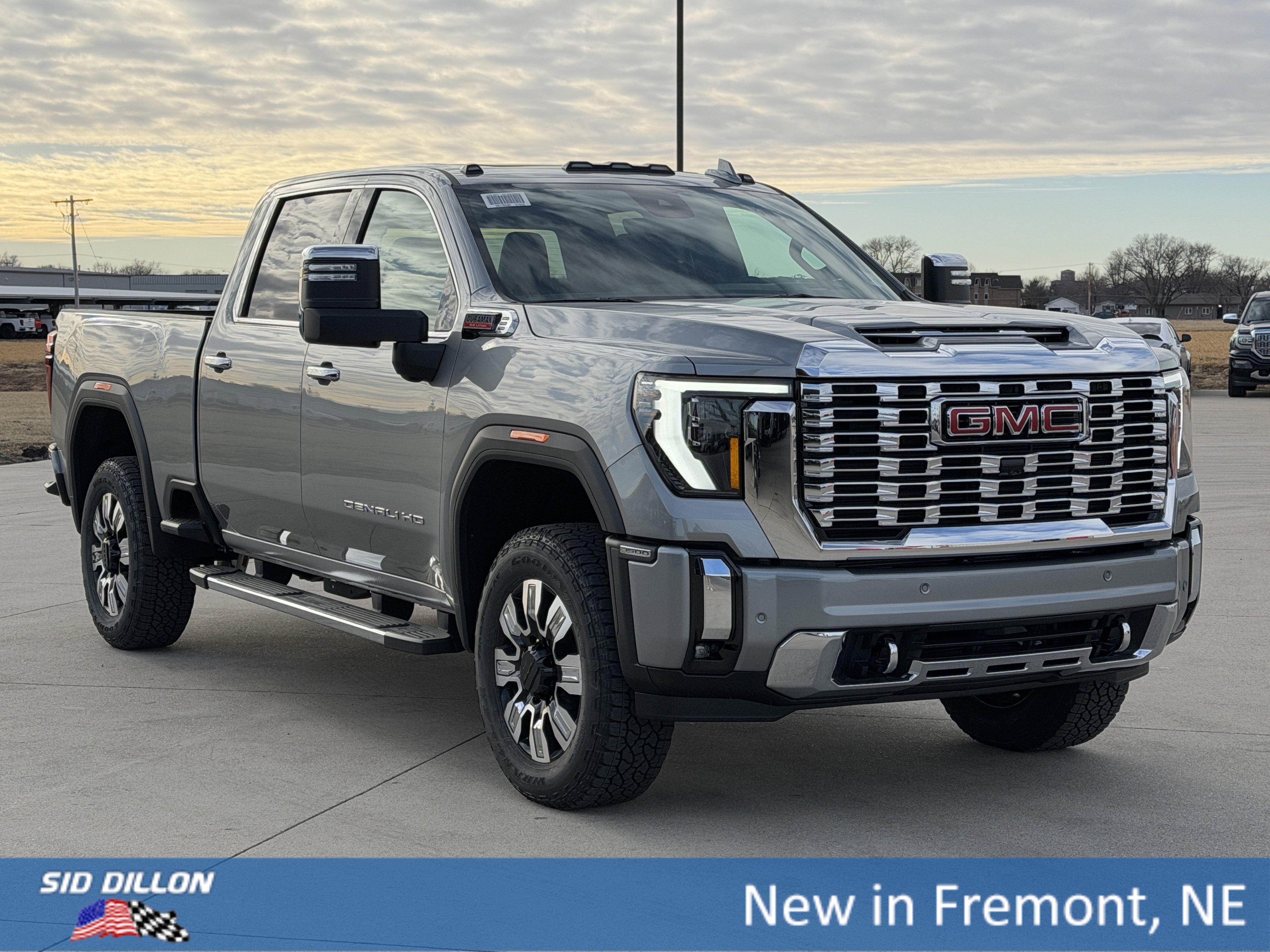 New 2026 GMC Sierra 3500 Denali w/ Denali Reserve Package image 2