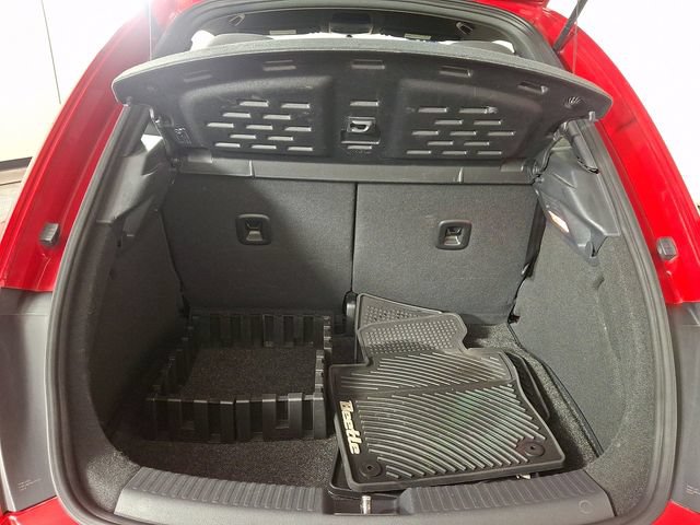 Used 2019 Volkswagen Beetle 2.0T S FWD image 28