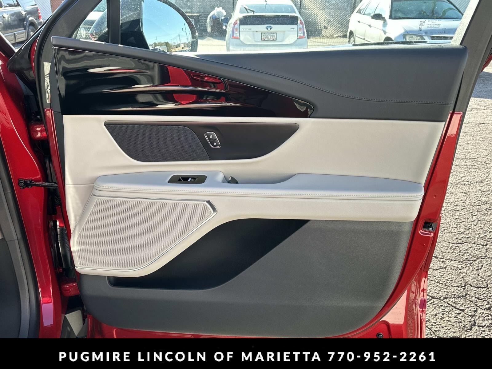 New 2026 Lincoln Nautilus Premier AWD/4WD image 15