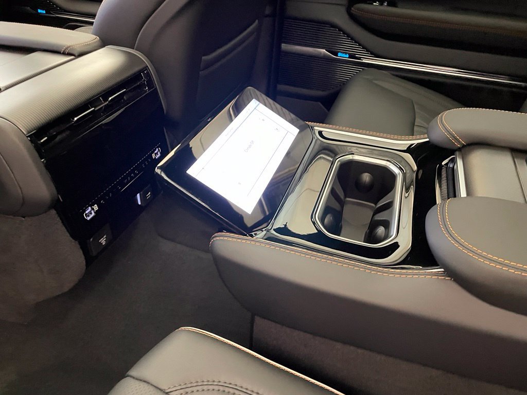 New 2026 Jeep Grand Wagoneer Summit AWD/4WD image 26