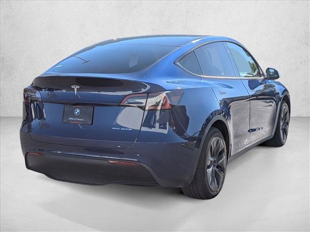 Used 2024 Tesla Model Y Long Range AWD/4WD image 5