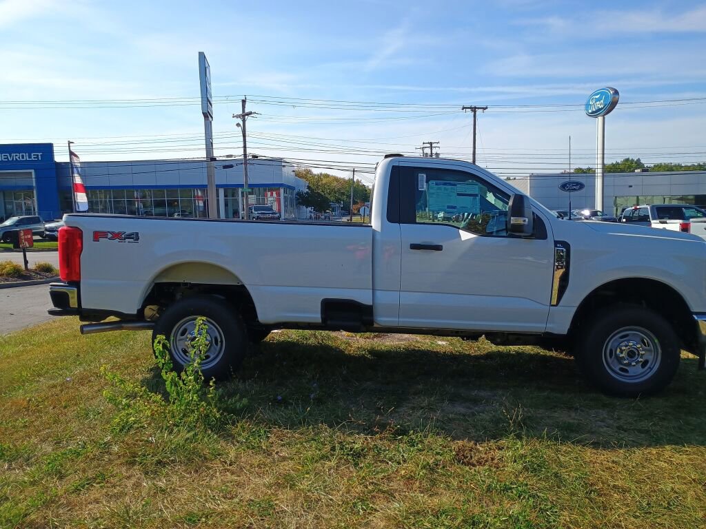 New 2026 Ford F350 XL w/ FX4 Off-Road Package image 8