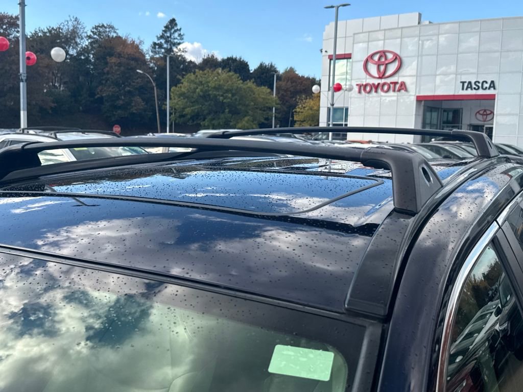 Used 2021 Toyota RAV4 XLE Premium image 43