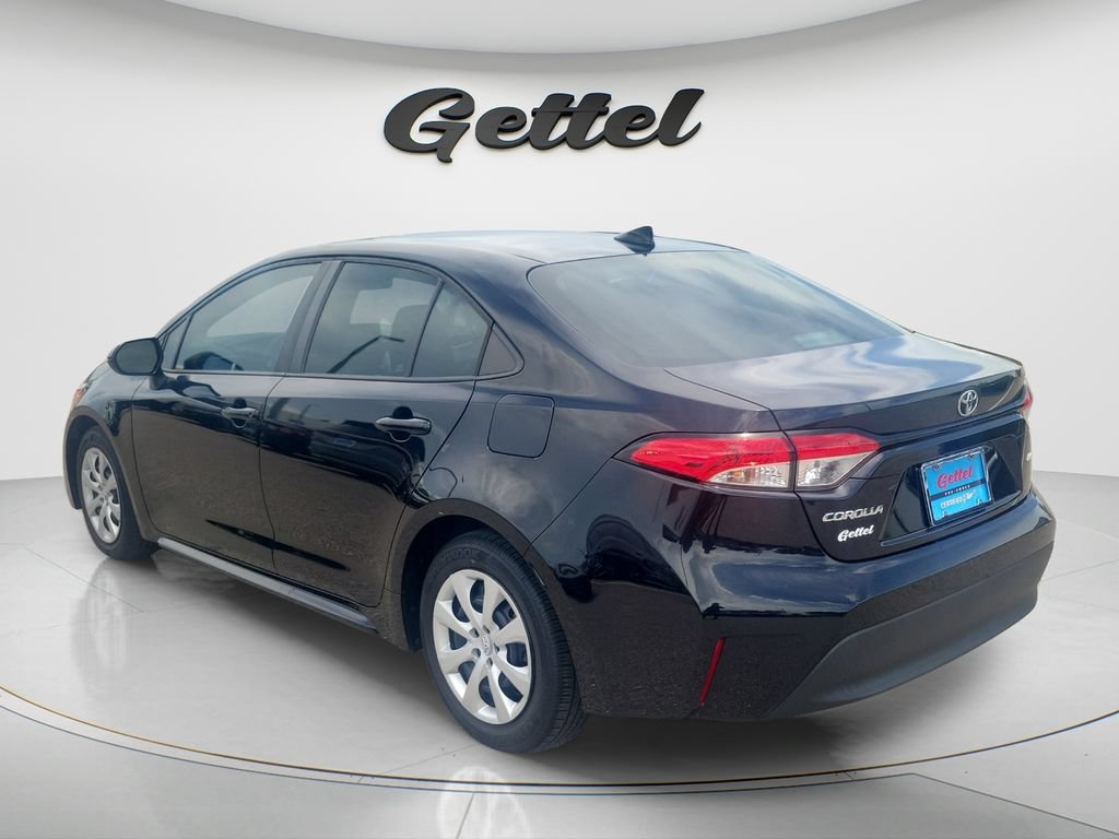 Used 2023 Toyota Corolla LE FWD image 7
