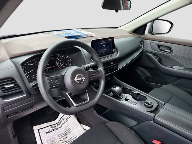 Used 2023 Nissan Rogue S image 9