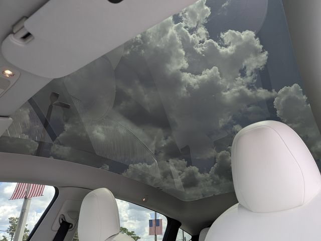 Used 2020 Tesla Model Y Performance AWD/4WD image 21