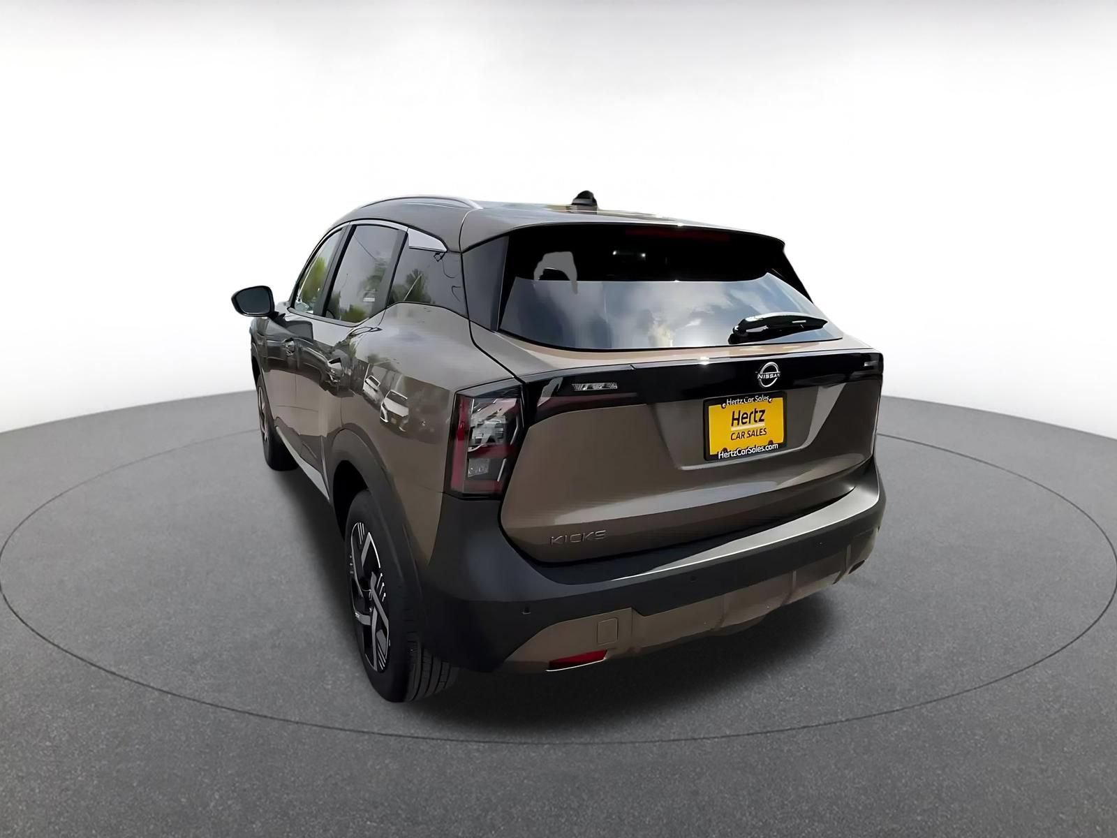 Used 2026 Nissan Kicks SV FWD image 10