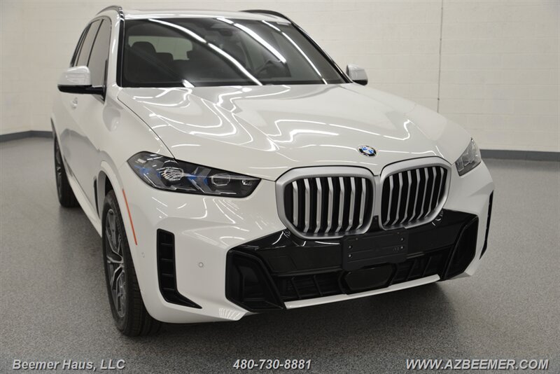 Used 2025 BMW X5 xDrive40i w/ M Sport Package AWD/4WD image 6