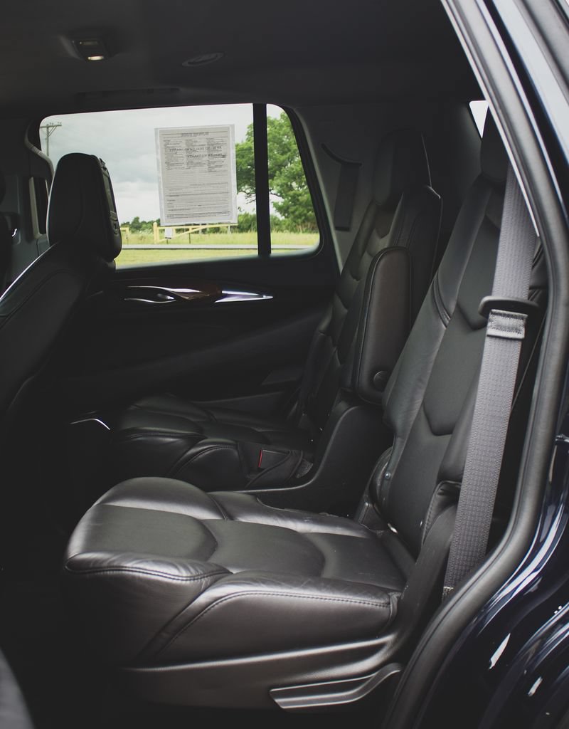 Used 2018 Cadillac Escalade Luxury AWD/4WD image 26