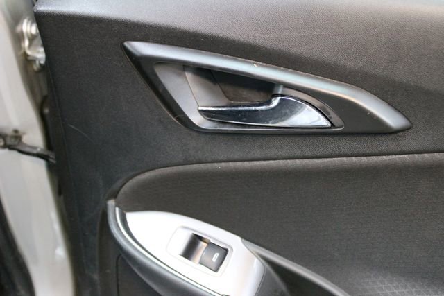 Used 2021 Chevrolet Malibu LT FWD image 9