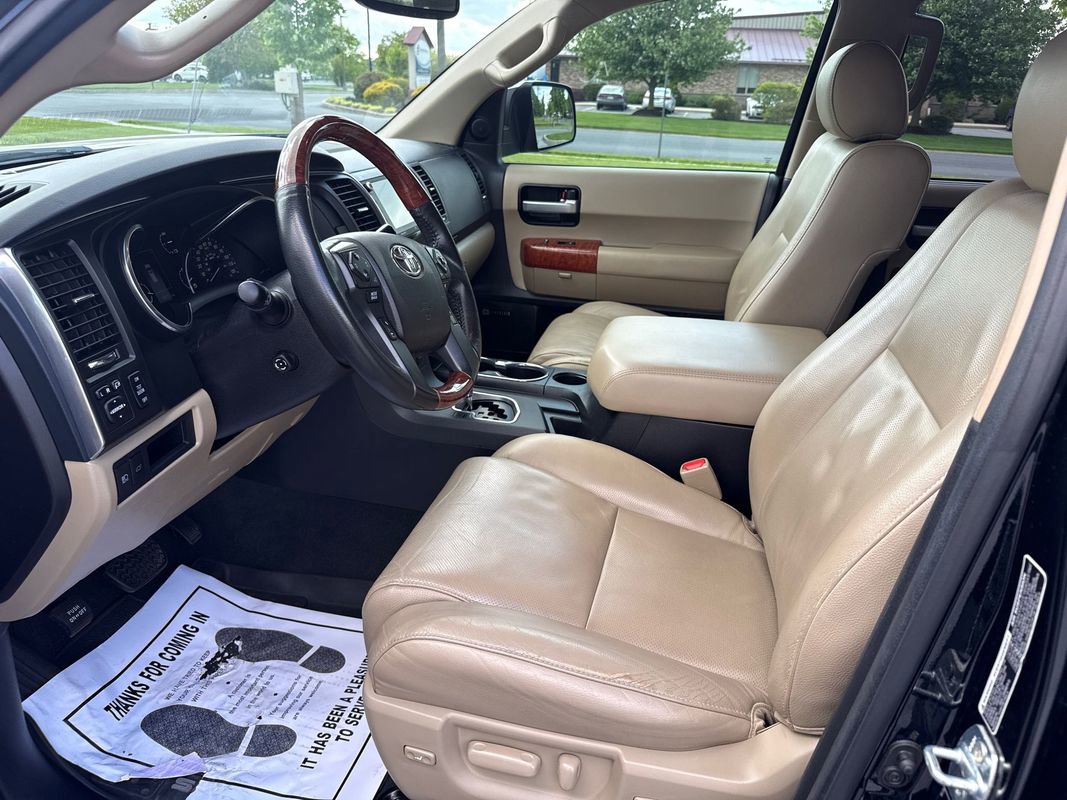 Used 2021 Toyota Sequoia Platinum AWD/4WD image 9