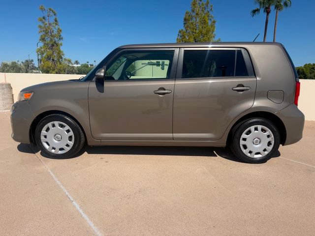 Used 2013 Scion xB FWD image 5
