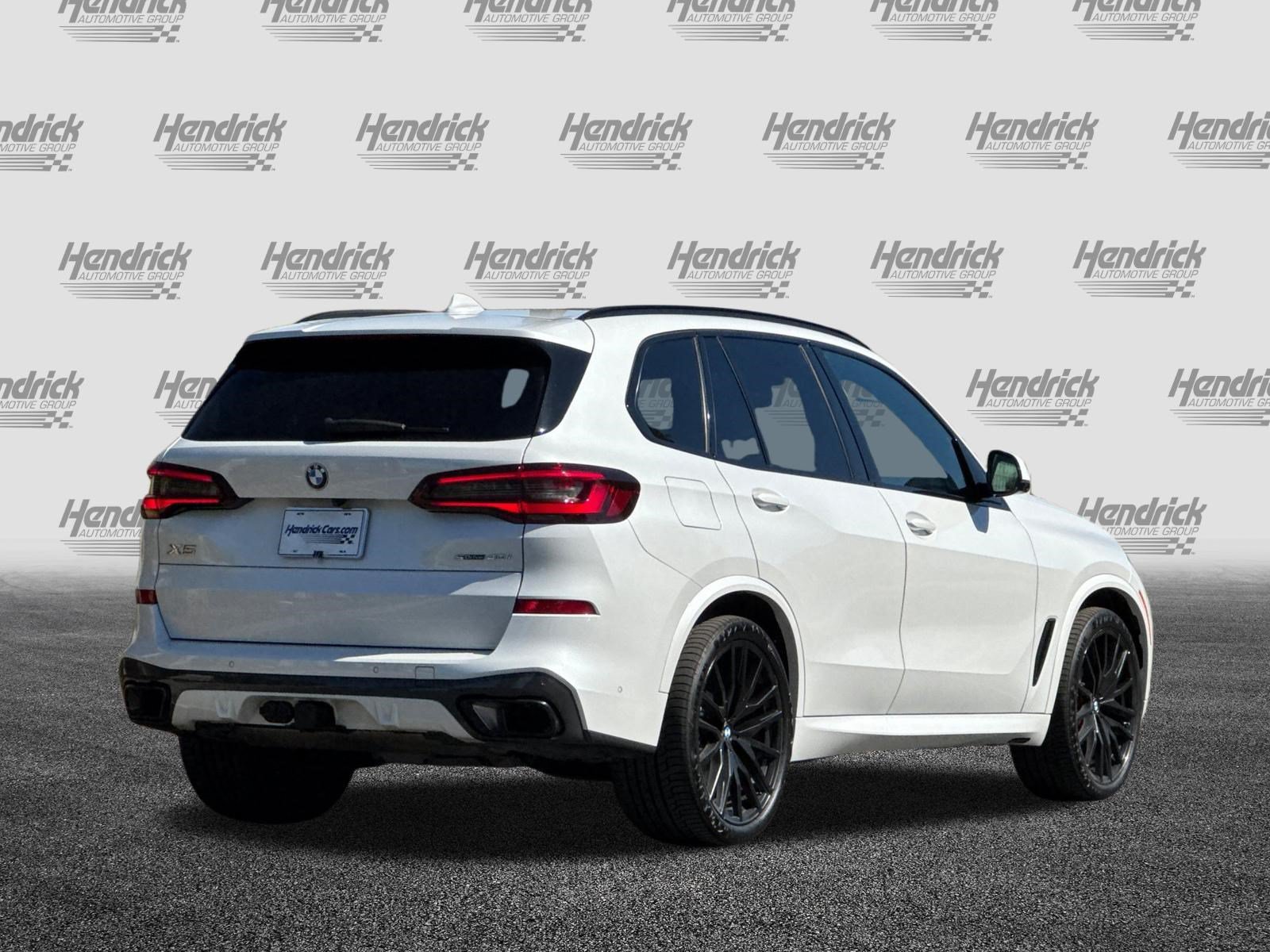 Certified 2023 BMW X5 sDrive40i w/ Executive Package RWD image 5