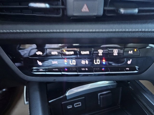 Certified 2023 Buick Envision Preferred w/ Sport Touring Package image 31