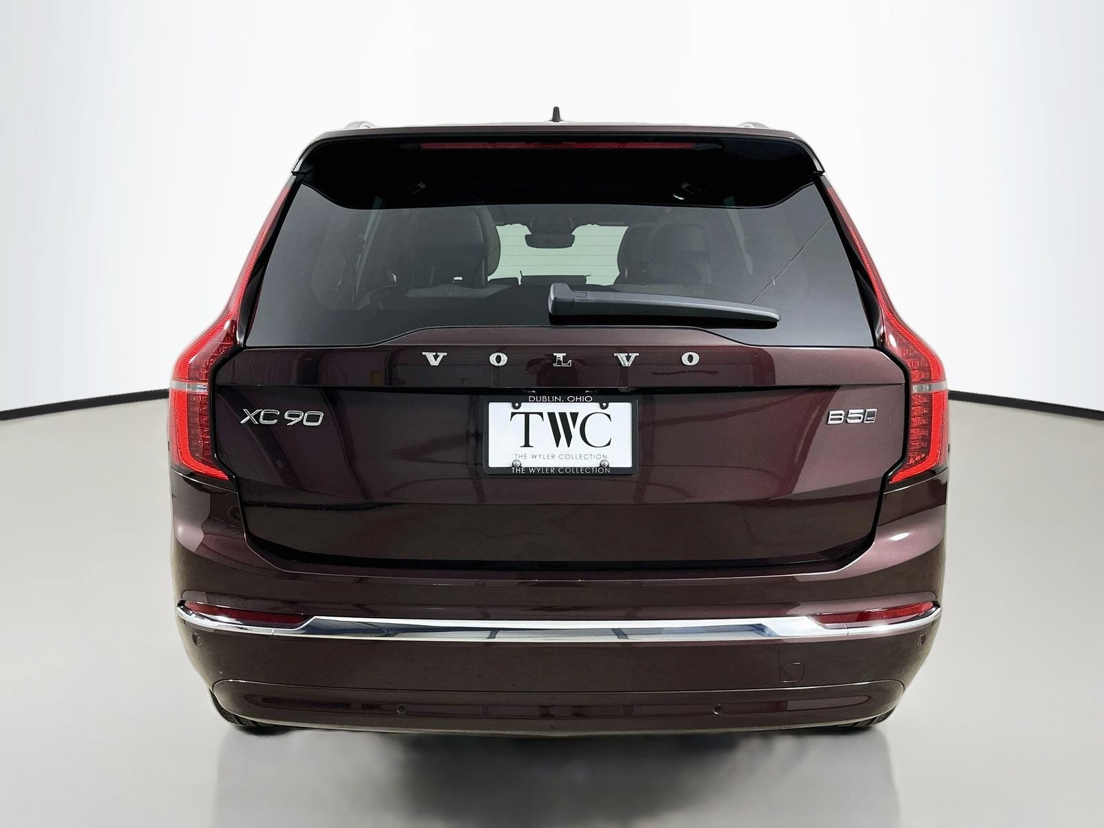 New 2026 Volvo XC90 B5 Core w/ Protection Package AWD/4WD image 6