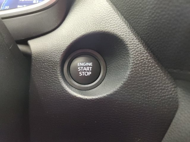 Certified 2026 Toyota Corolla Cross XLE FWD image 50