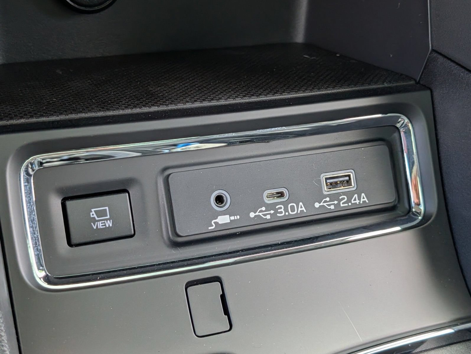 New 2026 Subaru Ascent Limited AWD/4WD image 9