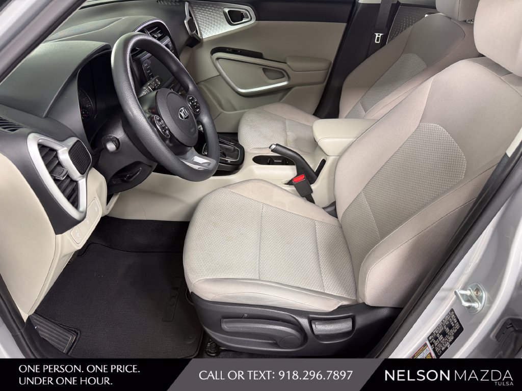 Used 2020 Kia Soul LX FWD image 20