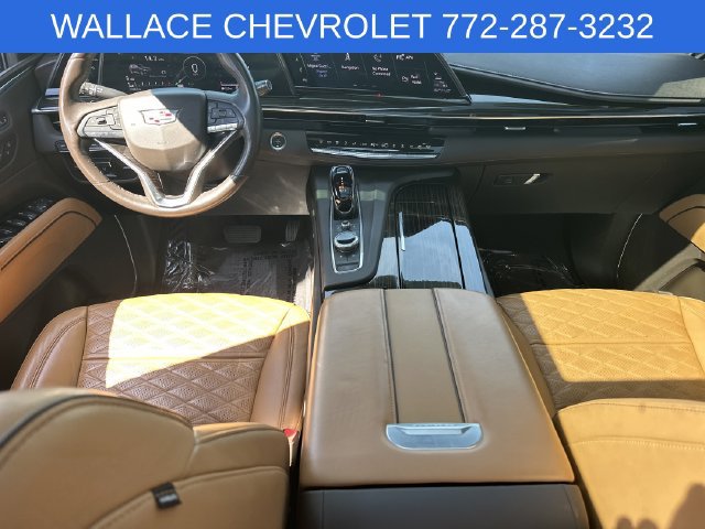 Used 2021 Cadillac Escalade Sport w/ Driver Assist Tech Package AWD/4WD image 21