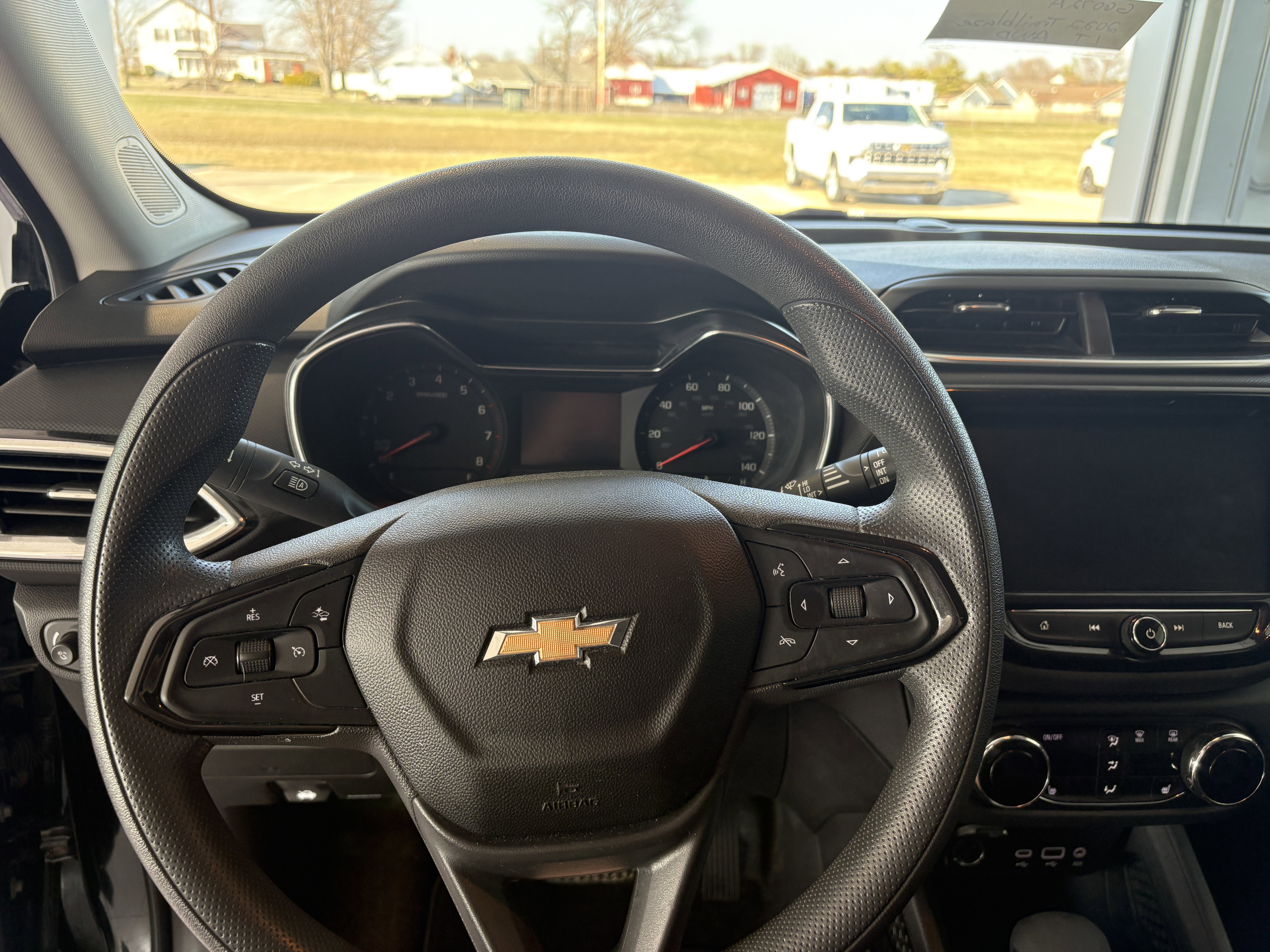 Used 2022 Chevrolet TrailBlazer LT w/ Convenience Package image 11