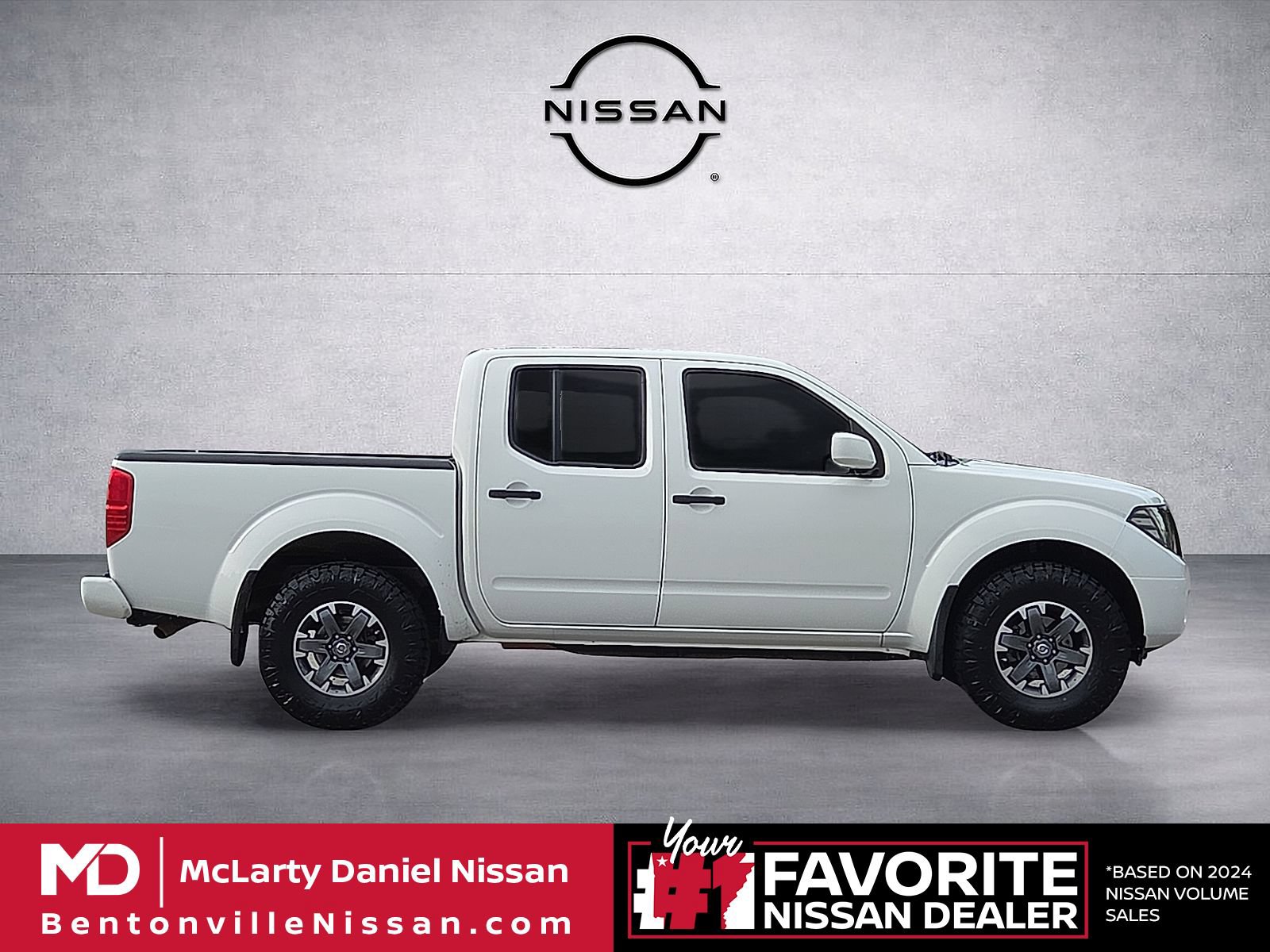 Used 2018 Nissan Frontier PRO-4X AWD/4WD image 6