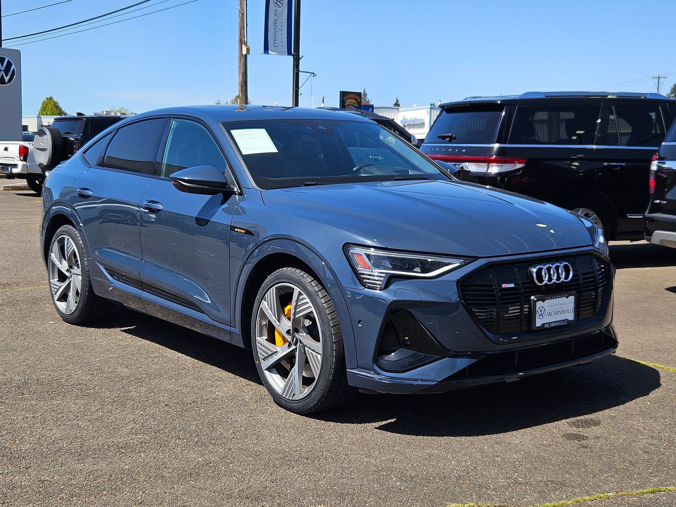 Used 2023 Audi e-tron Prestige w/ Prestige Package AWD/4WD image 7