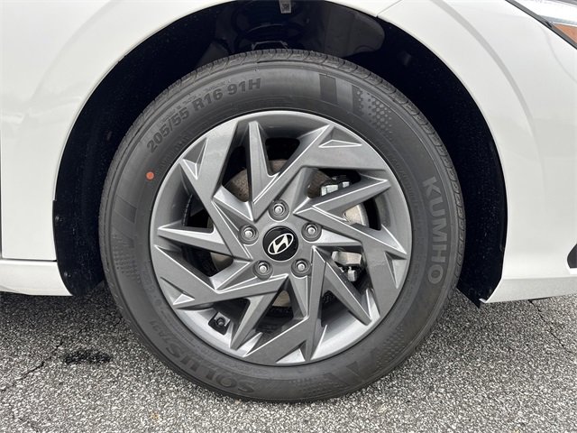 New 2026 Hyundai Elantra Blue image 12