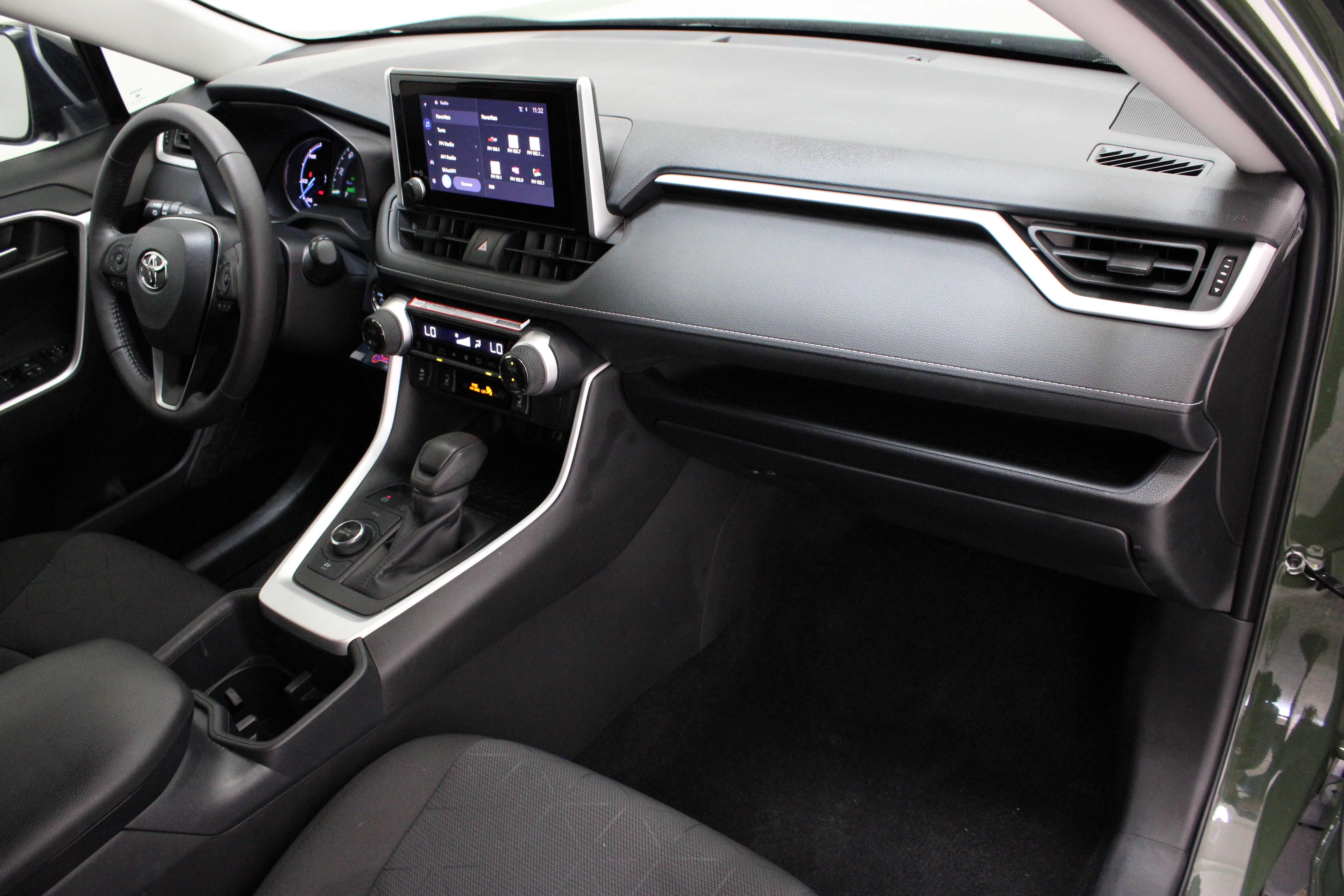 Used 2025 Toyota RAV4 Woodland Edition w/ Weather Package AWD/4WD image 36