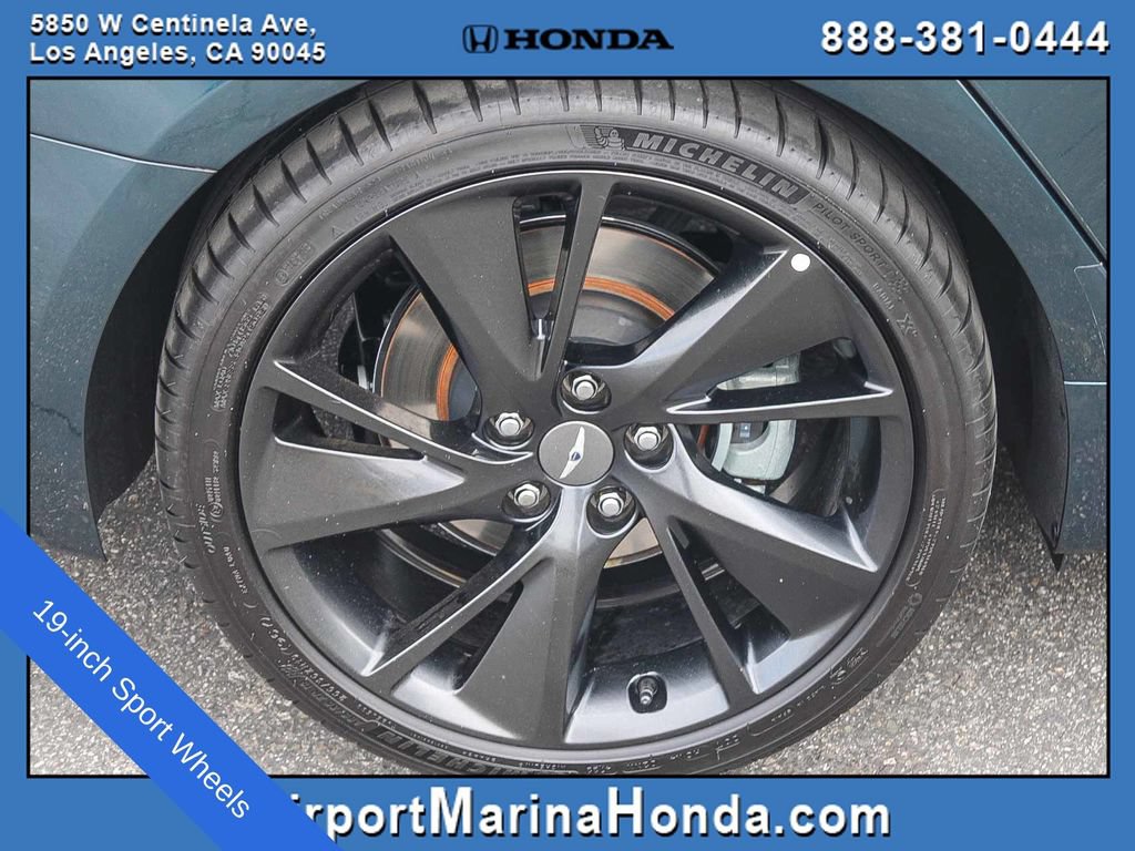 Used 2023 Genesis G70 2.0T w/ Sport Prestige Package RWD image 15