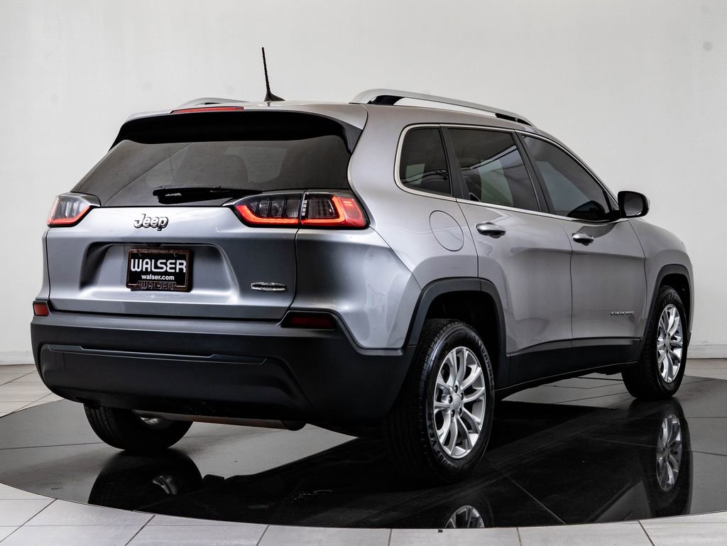 Used 2019 Jeep Cherokee Latitude w/ Popular Appearance Group image 10