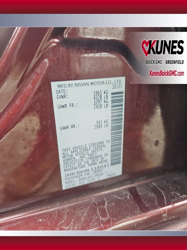 Used 2024 Nissan Altima 2.5 SV image 18