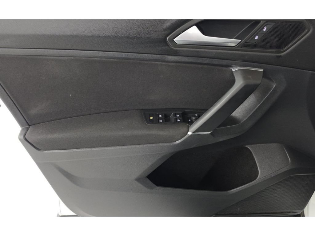 Used 2020 Volkswagen Tiguan S FWD image 5
