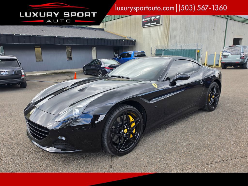 Used 2015 Ferrari California T image 1