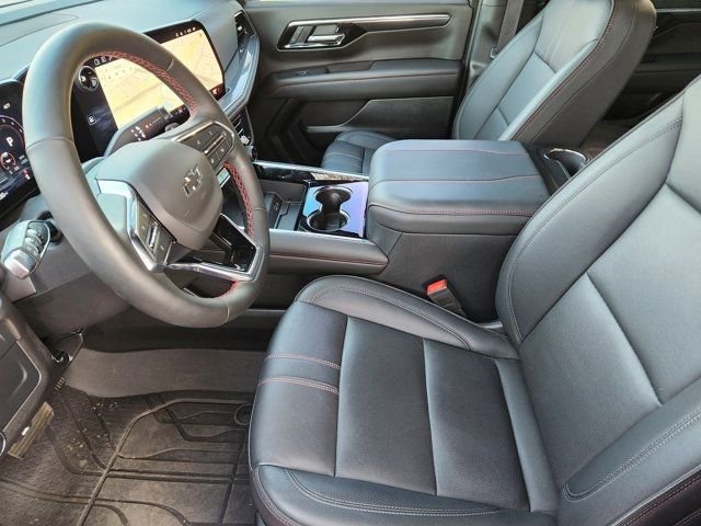 Used 2025 Chevrolet Tahoe RST w/ Comfort Package image 11