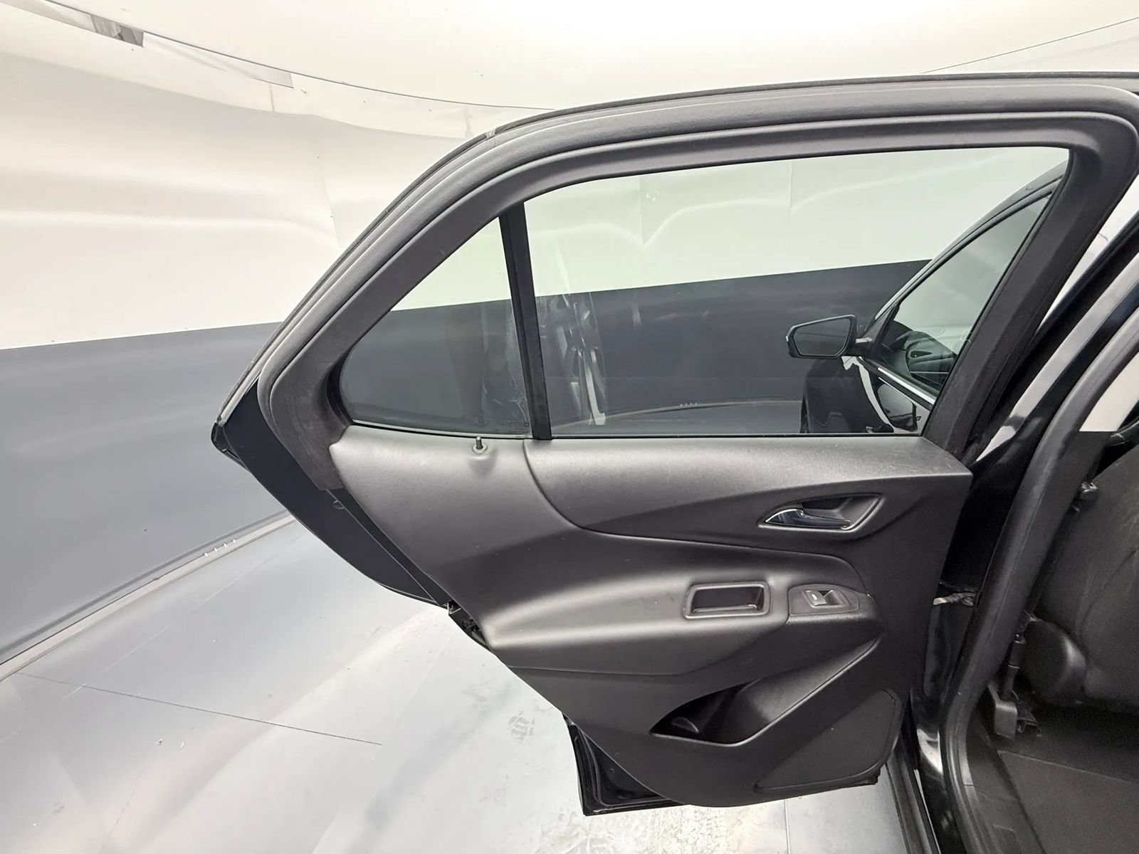 Used 2019 Chevrolet Equinox LT FWD image 22
