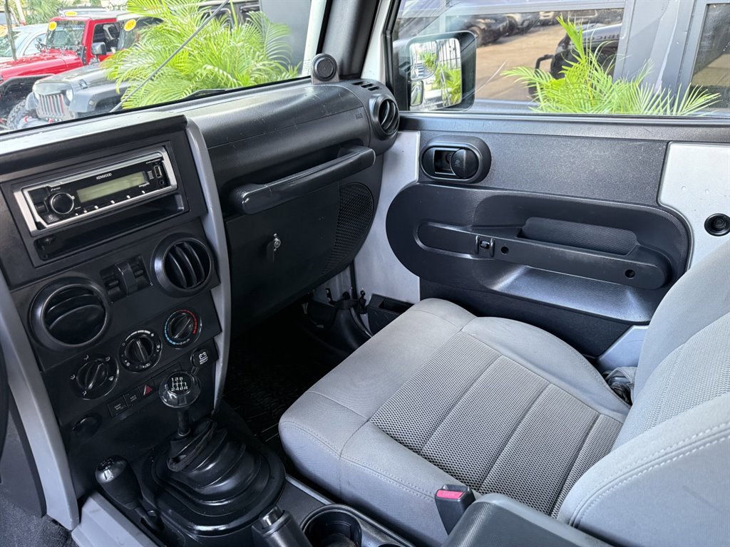 Used 2008 Jeep Wrangler Rubicon w/ PWR Convenience Group image 16
