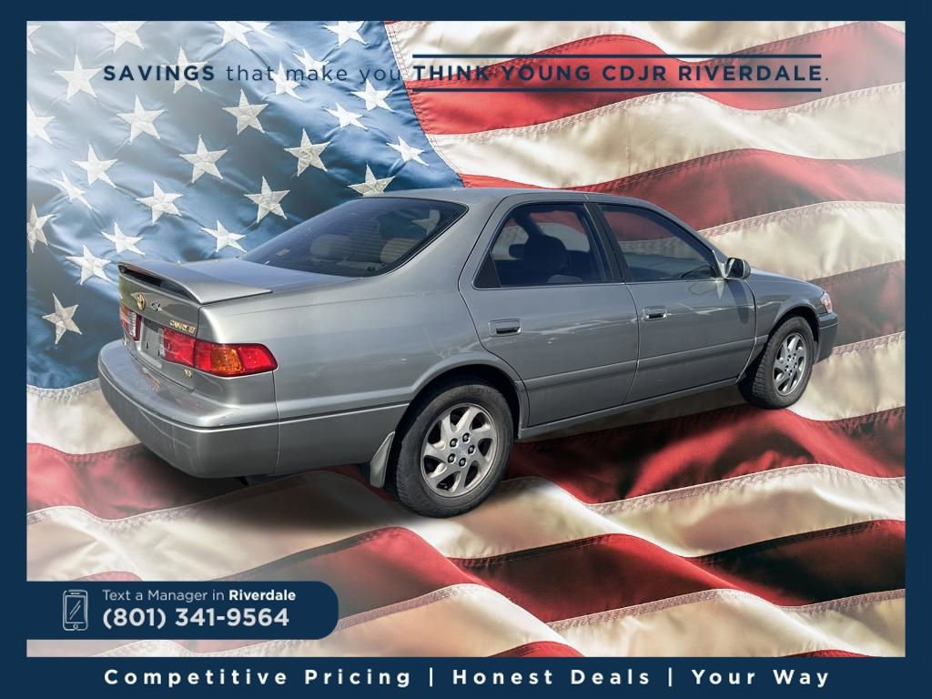 Used 2000 Toyota Camry XLE image 5