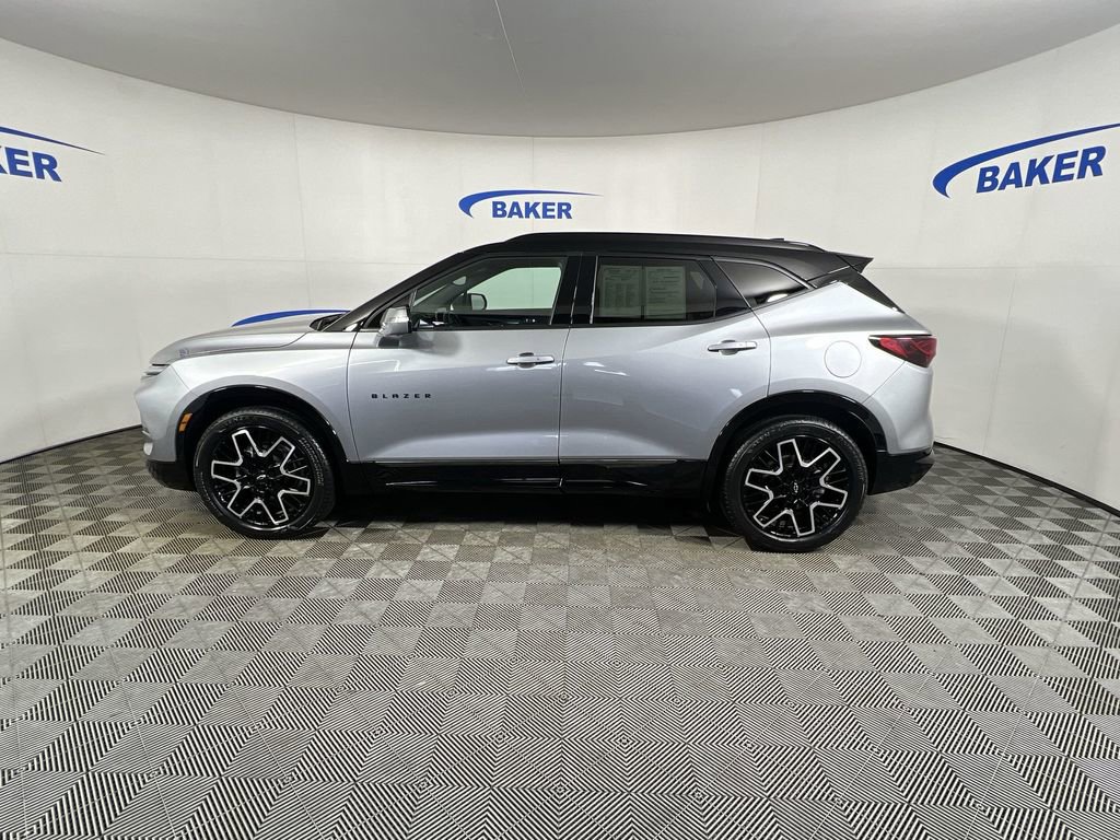 Certified 2023 Chevrolet Blazer RS w/ Driver Confidence II Package image 6
