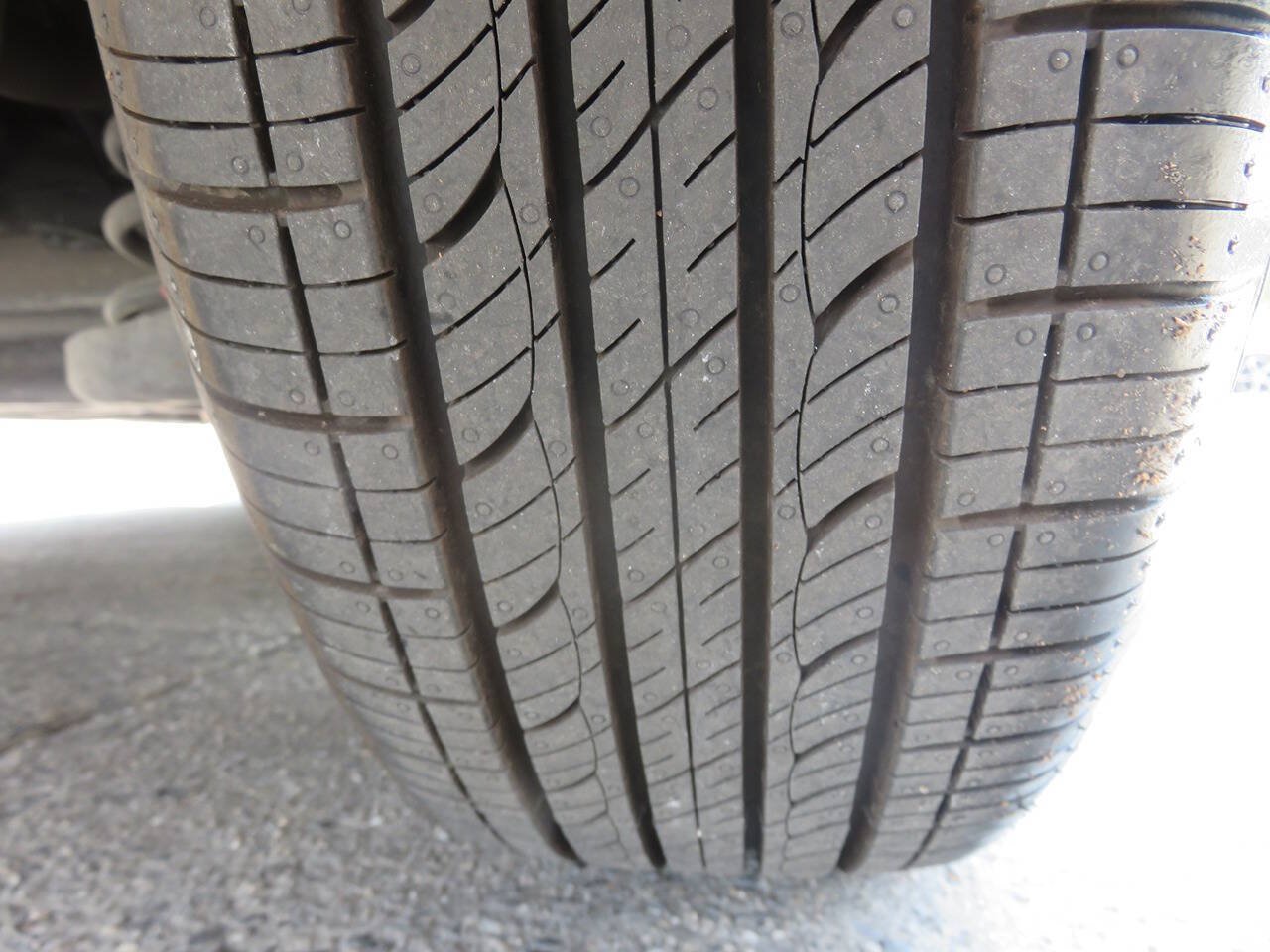 Used 2013 Toyota Prius Three FWD image 37