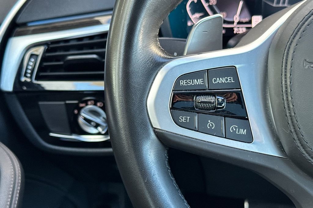 Used 2023 BMW 530e w/ M Sport Package image 27