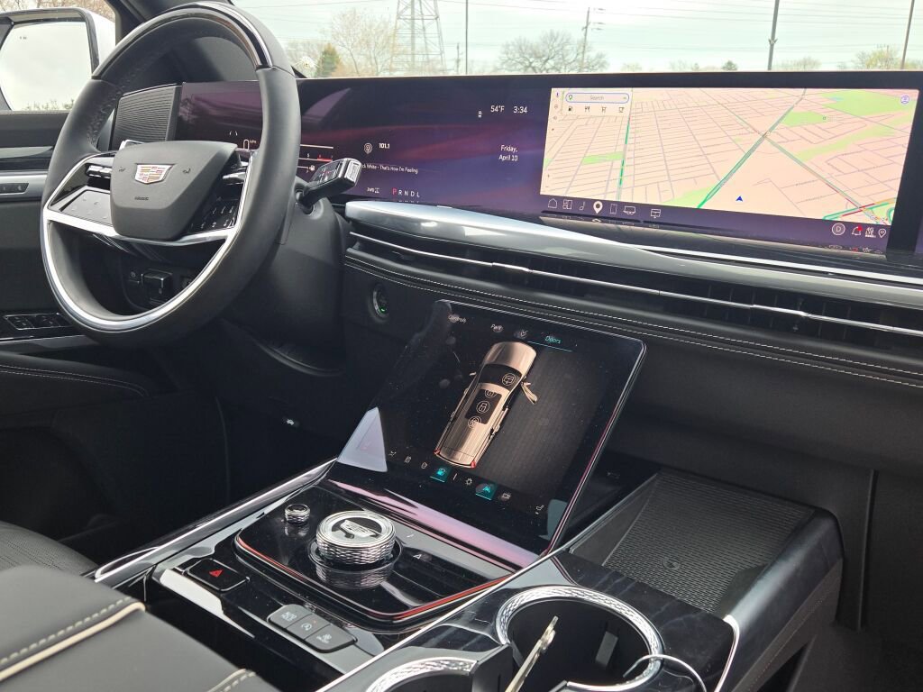 Used 2025 Cadillac Escalade Sport w/ Touring Package image 7