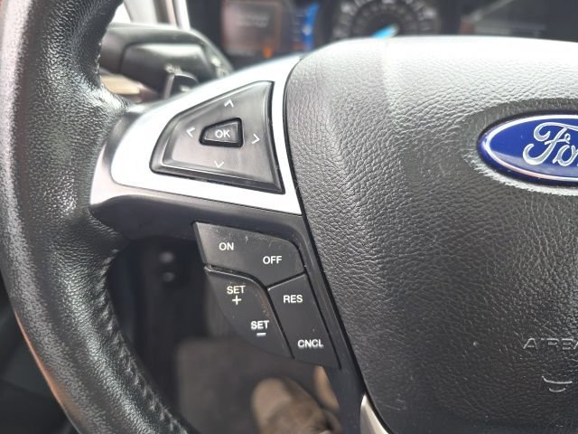 Used 2017 Ford Fusion SE w/ Fusion SE Technology Package FWD image 22